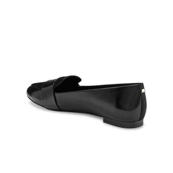 The Blackbird - Licorice Leather