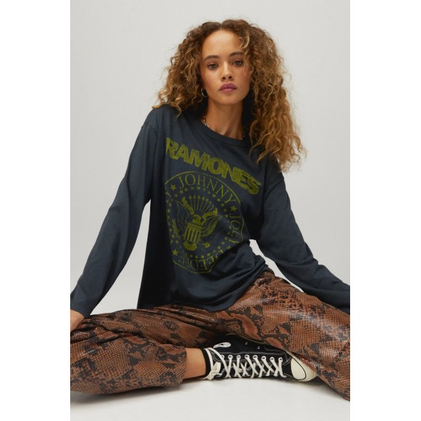 Ramone Crest Crewneck