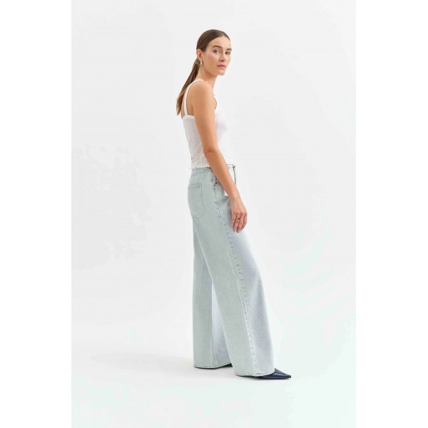 Madison Mid Rise Wide Leg Jean