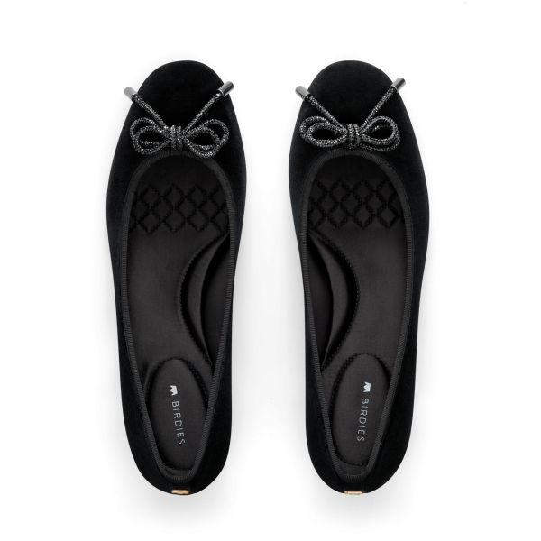 The Hummingbird 30 - Black Velvet Bow